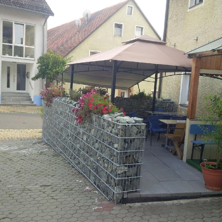 Gasthof Zum Burgkrug Leuchtenberg Esterno foto